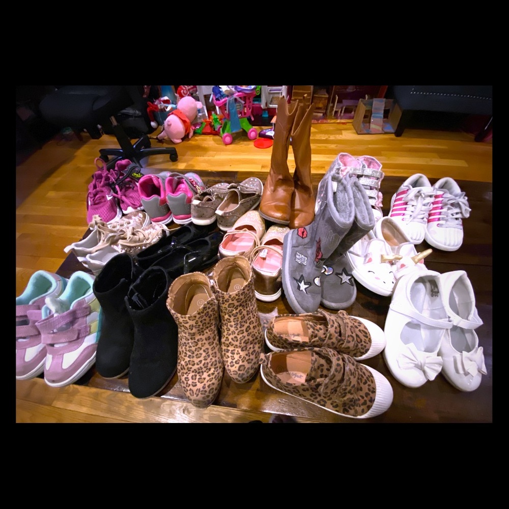 Girl kid shoes - 17 pair size 11 - 12 - AS IS